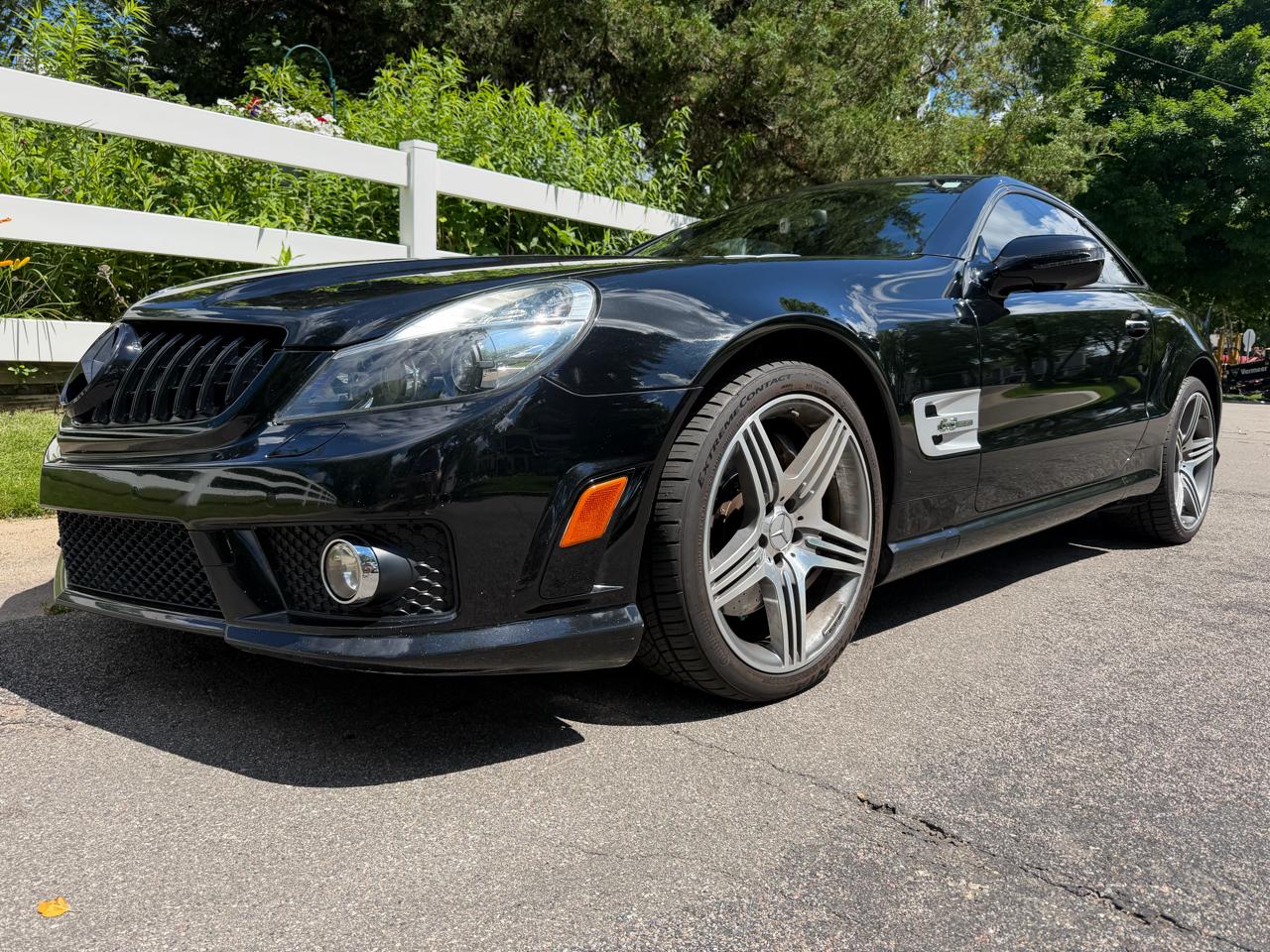 Mercedes-Benz SL-Class SL63 AMG 2011
