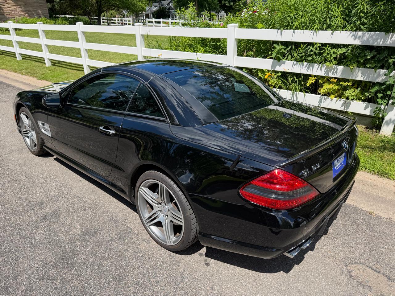 Mercedes-Benz SL-Class SL63 AMG 2011