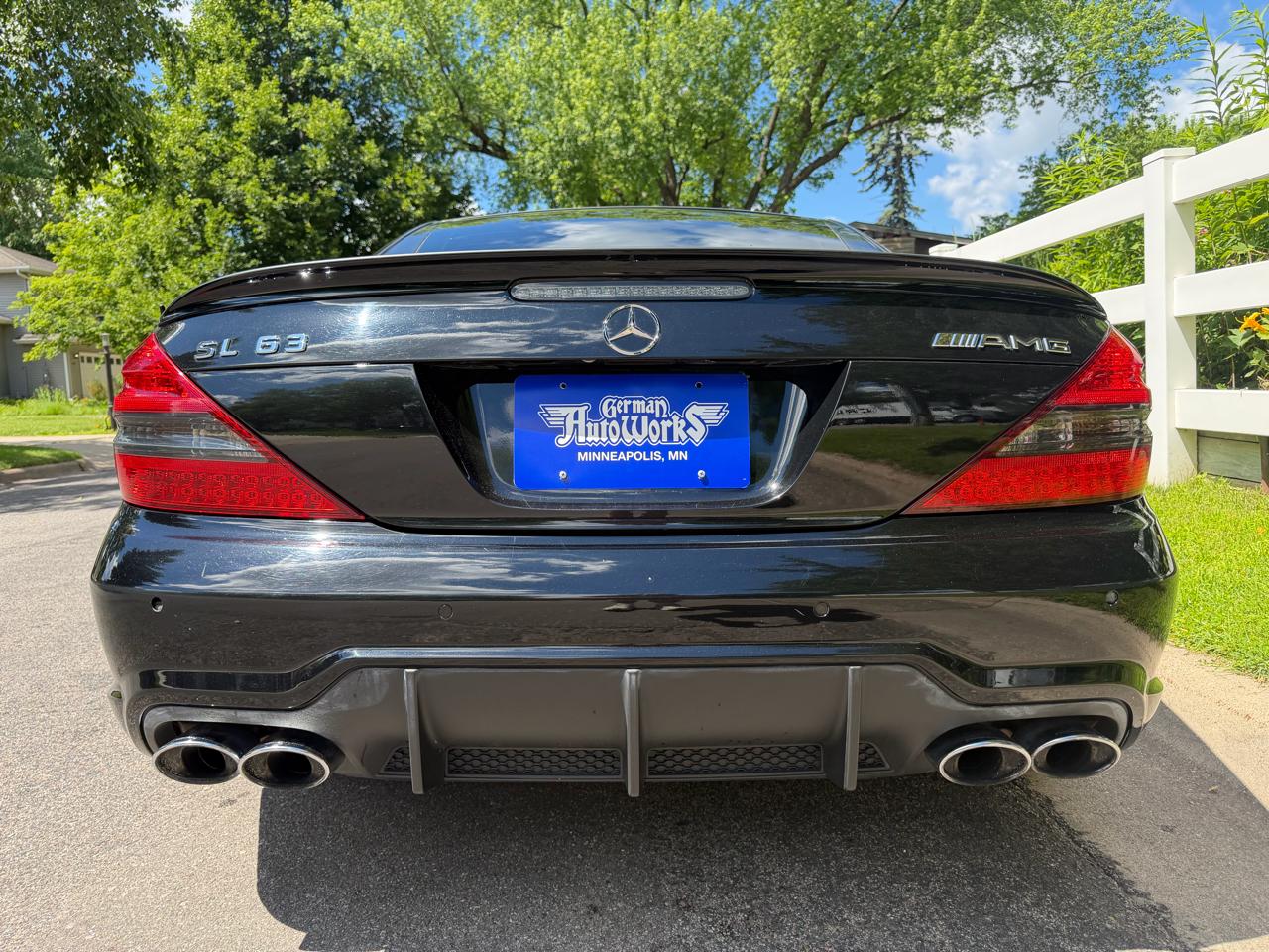 Mercedes-Benz SL-Class SL63 AMG 2011