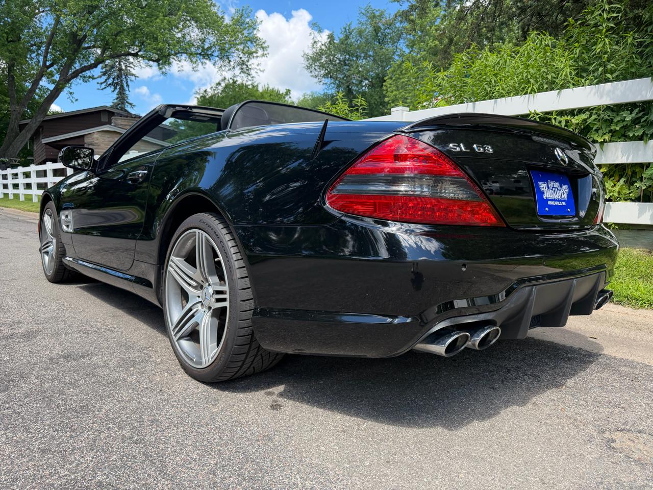 Mercedes-Benz SL-Class SL63 AMG 2011