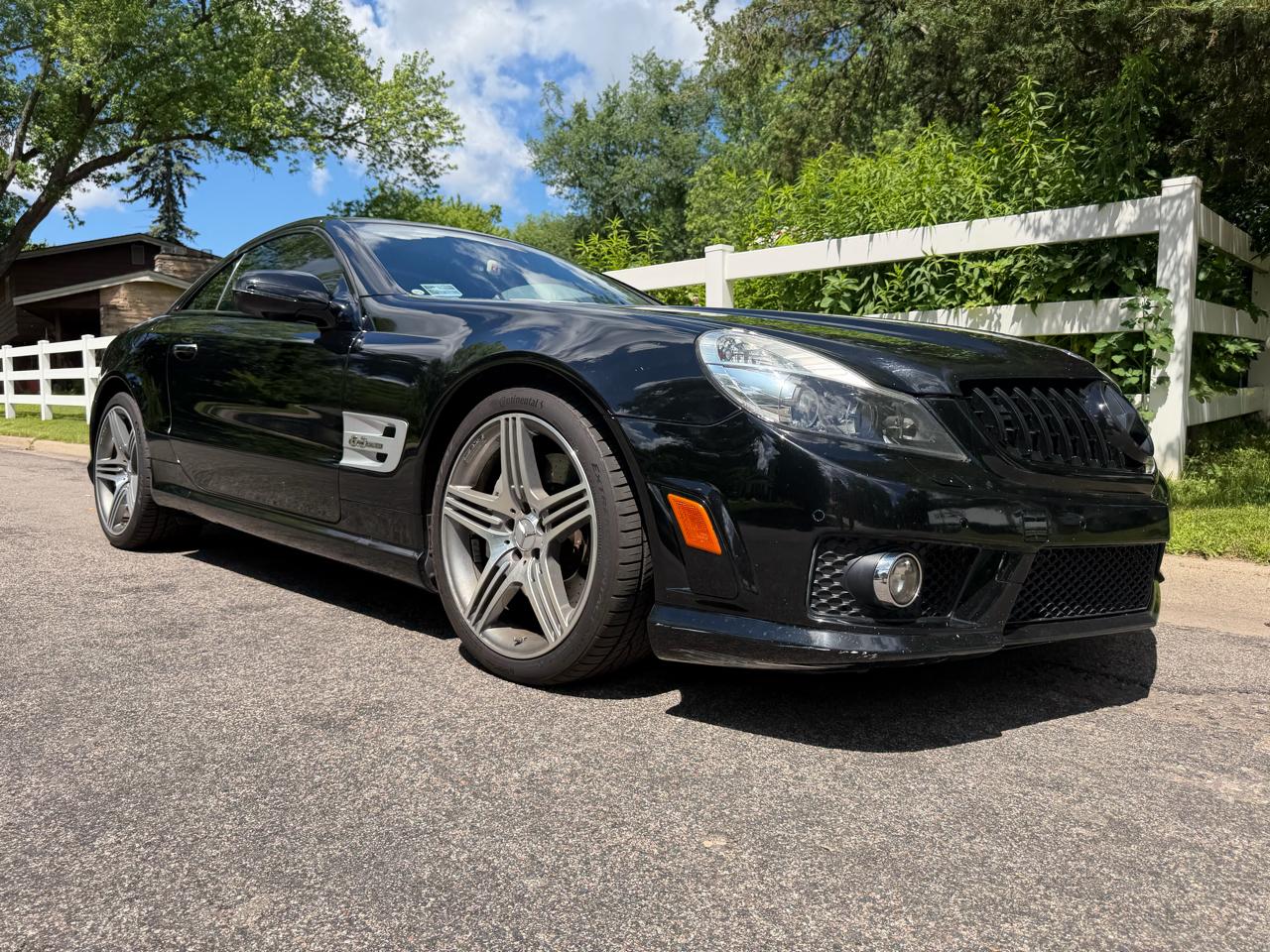 Mercedes-Benz SL-Class SL63 AMG 2011