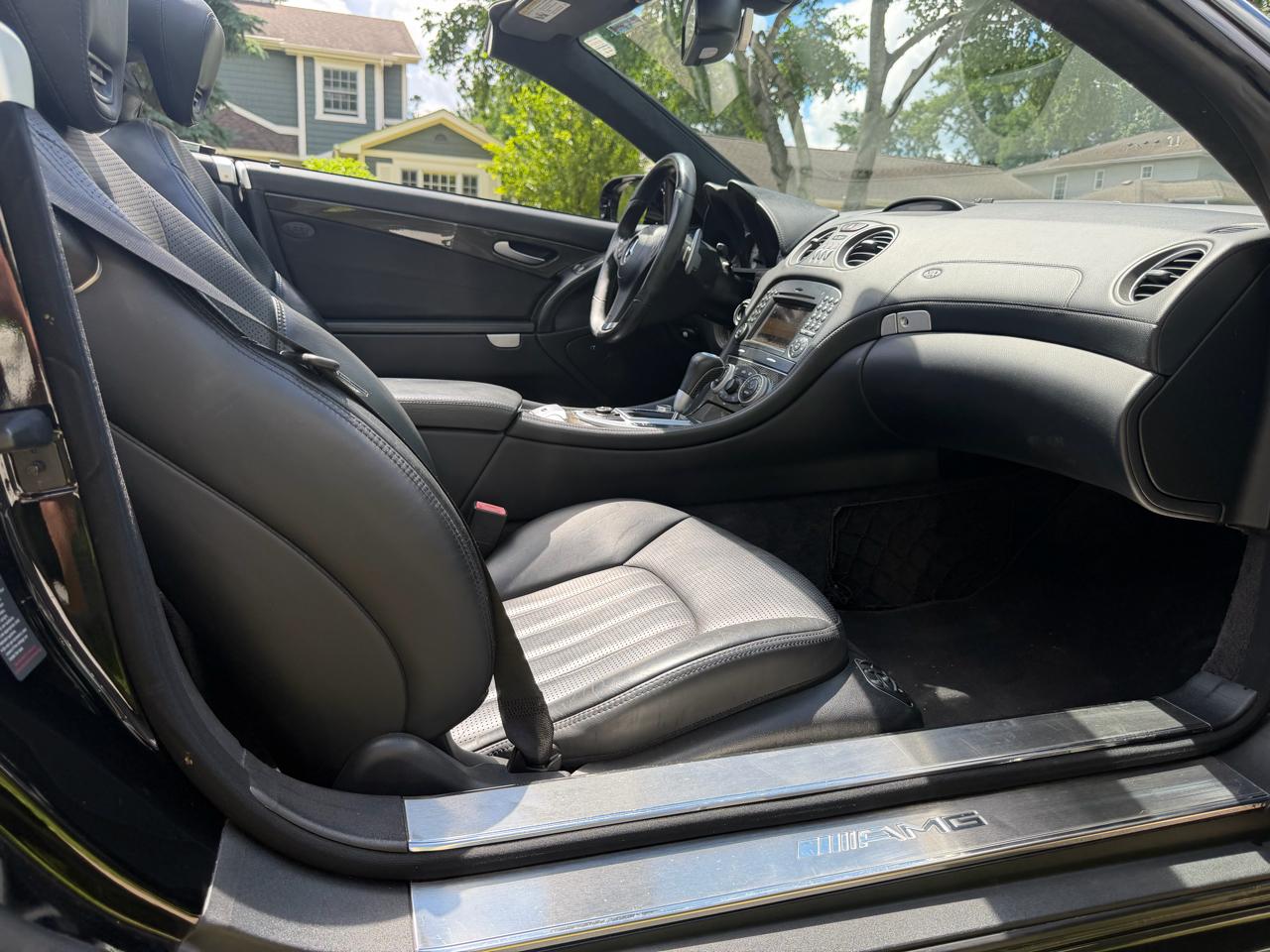 Mercedes-Benz SL-Class SL63 AMG 2011
