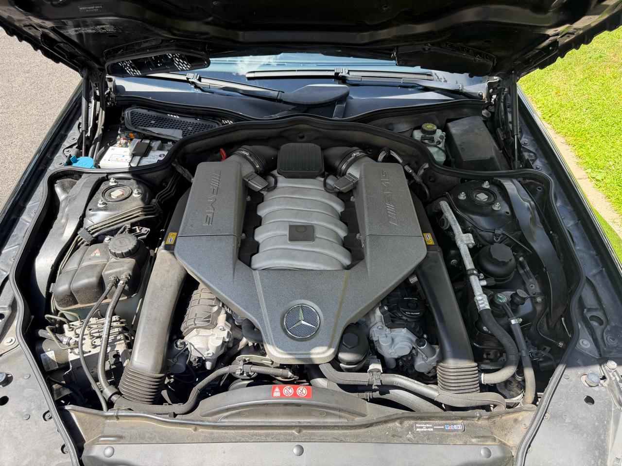 Mercedes-Benz SL-Class SL63 AMG 2011