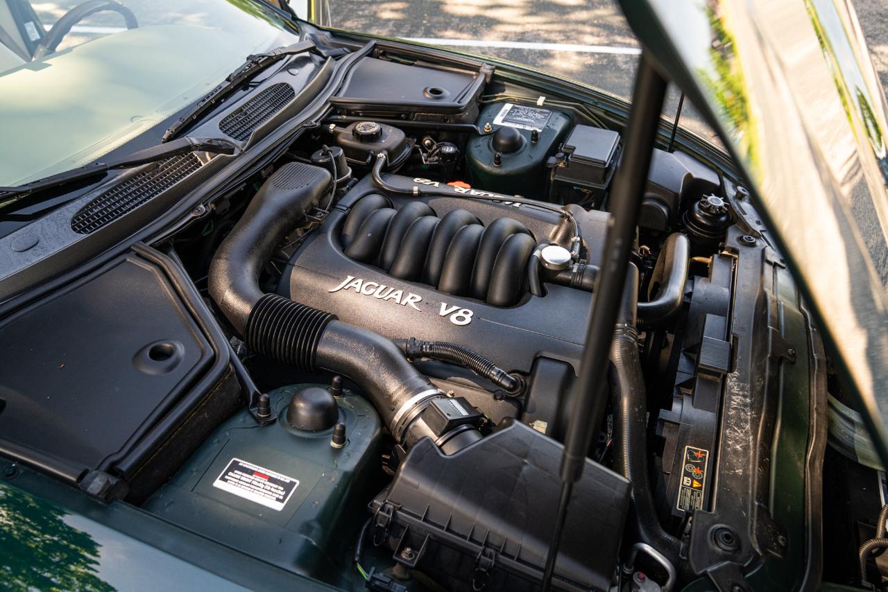 Jaguar XK8 Convertible 1998