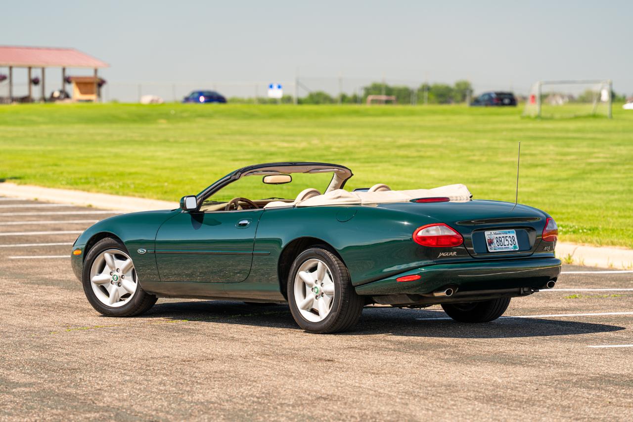 Jaguar XK8 Convertible 1998
