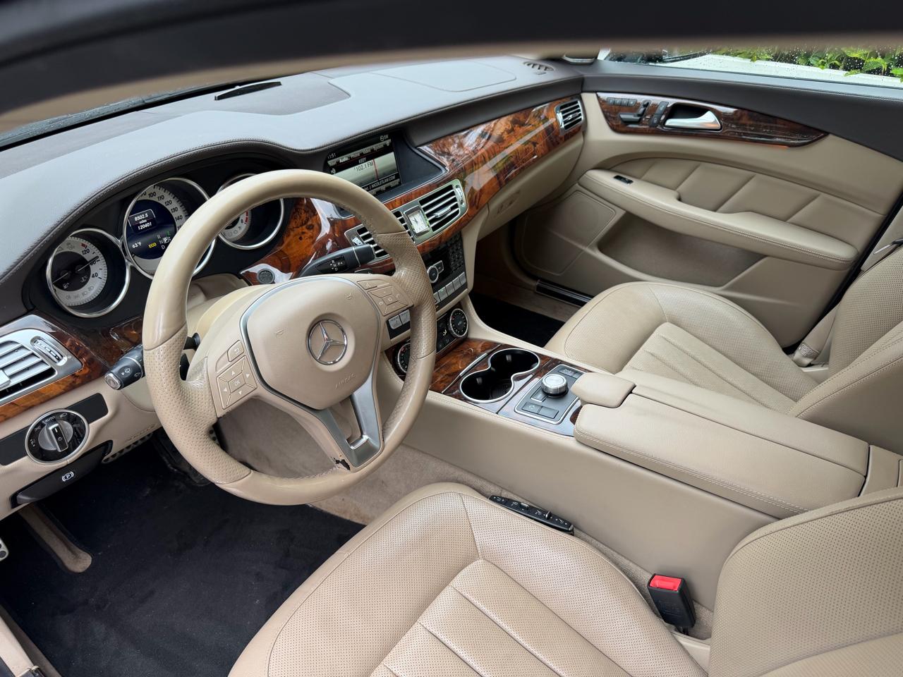 Mercedes-Benz CLS-Class CLS550 4MATIC 2014