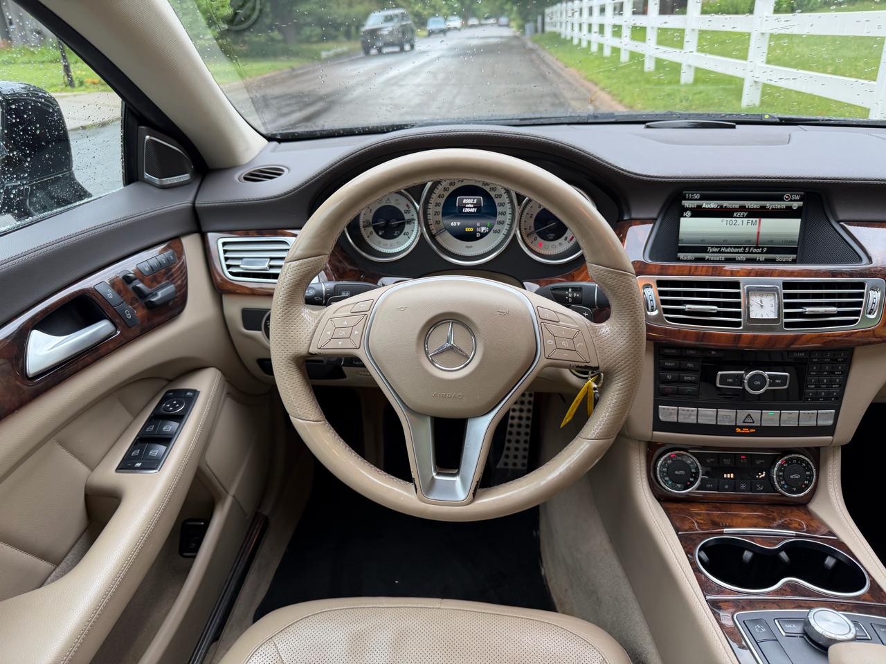 Mercedes-Benz CLS-Class CLS550 4MATIC 2014