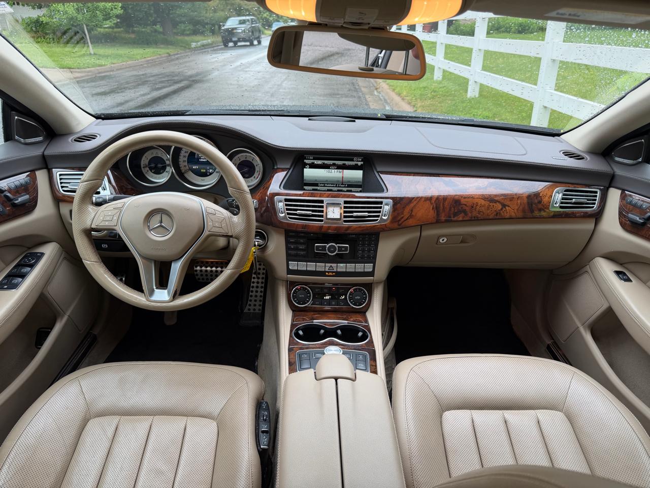 Mercedes-Benz CLS-Class CLS550 4MATIC 2014