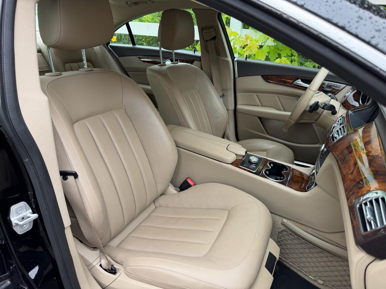 Mercedes-Benz CLS-Class CLS550 4MATIC 2014