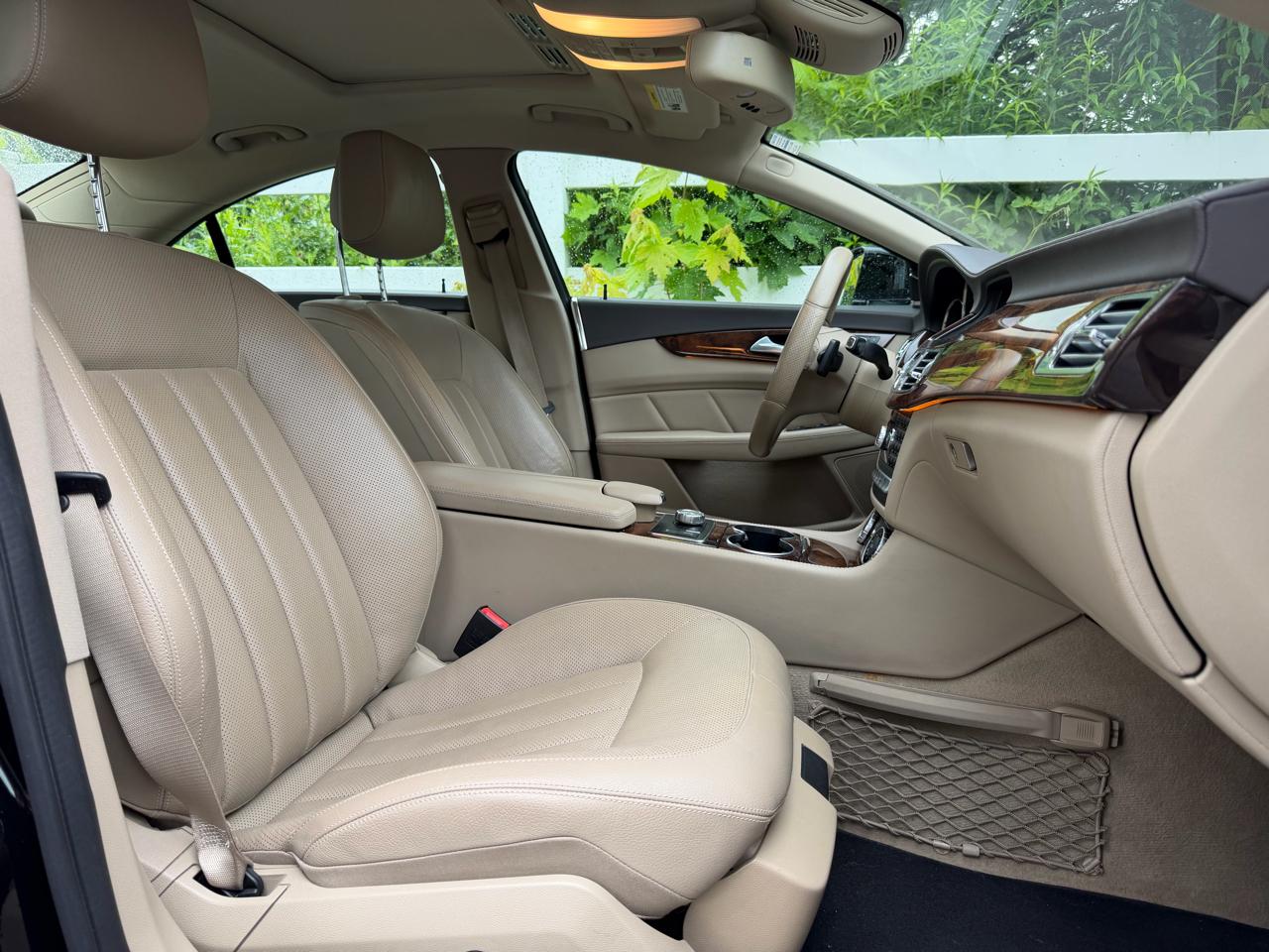 Mercedes-Benz CLS-Class CLS550 4MATIC 2014