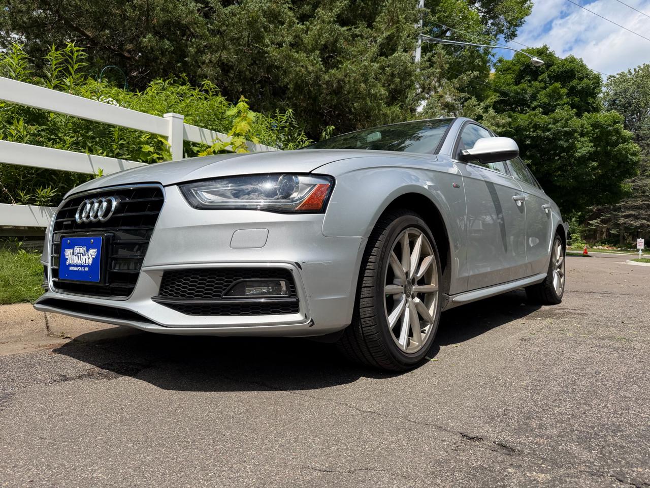 Audi A4 2.0T Premium Sedan quattro Manual 2014