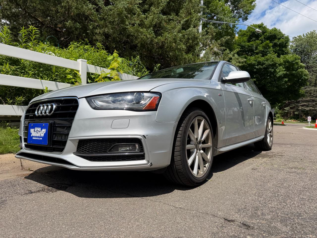 Audi A4 2.0T Premium Sedan quattro Manual 2014