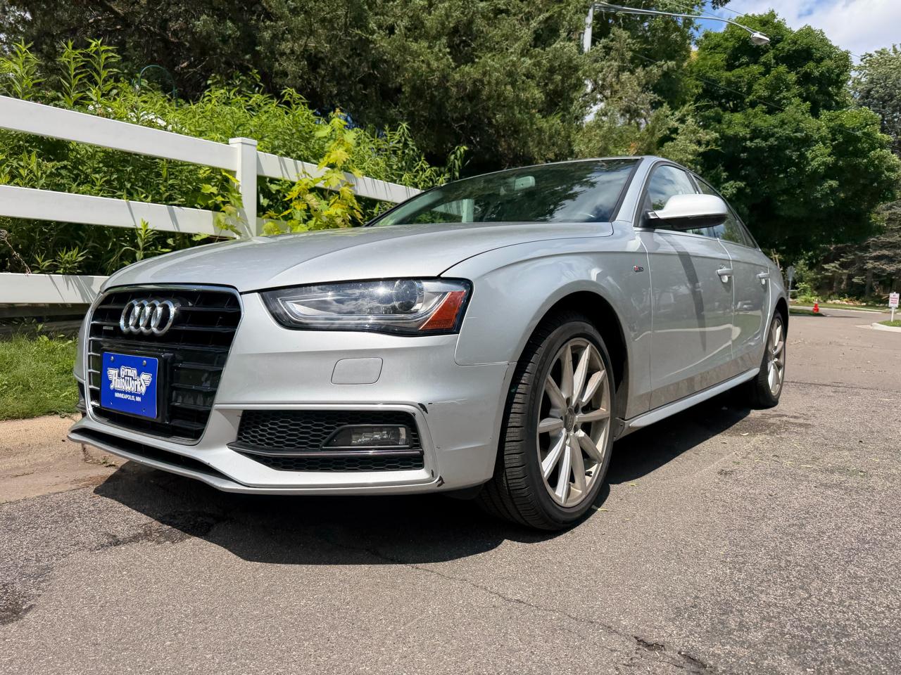 Audi A4 2.0T Premium Sedan quattro Manual 2014