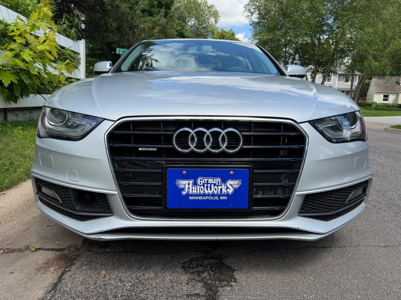Audi A4 2.0T Premium Sedan quattro Manual 2014