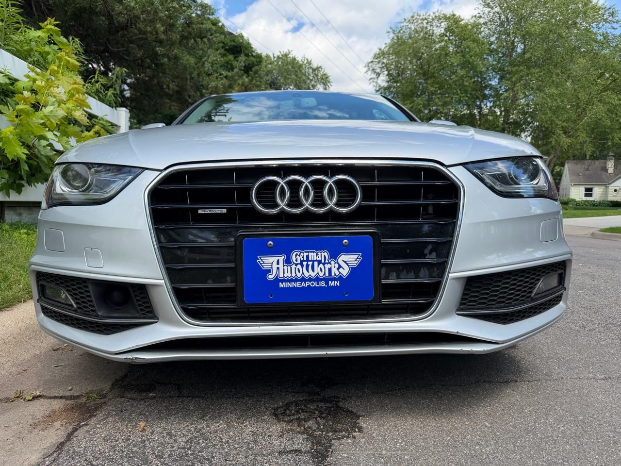 Audi A4 2.0T Premium Sedan quattro Manual 2014