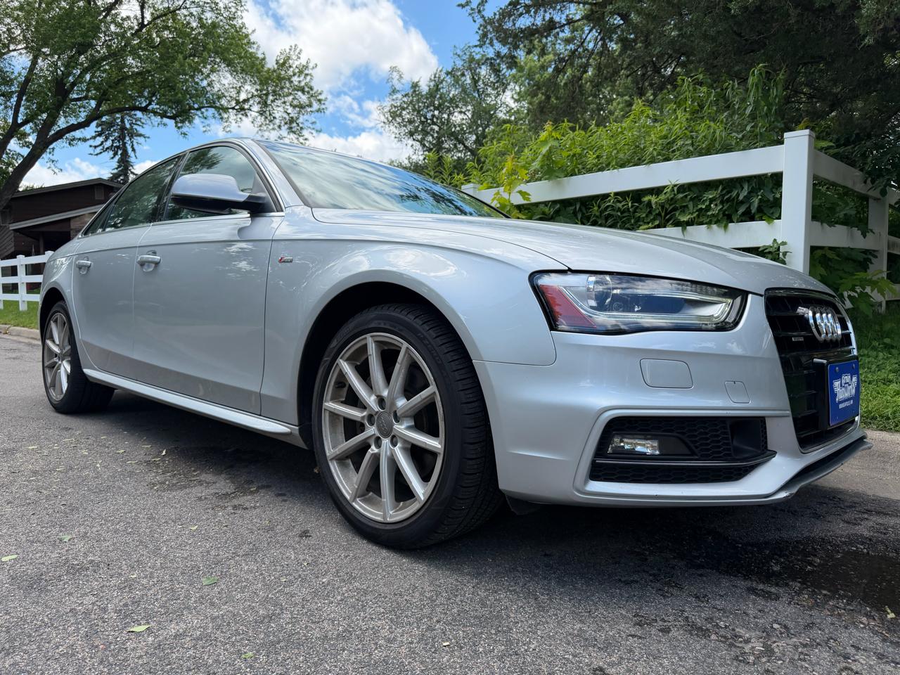 Audi A4 2.0T Premium Sedan quattro Manual 2014