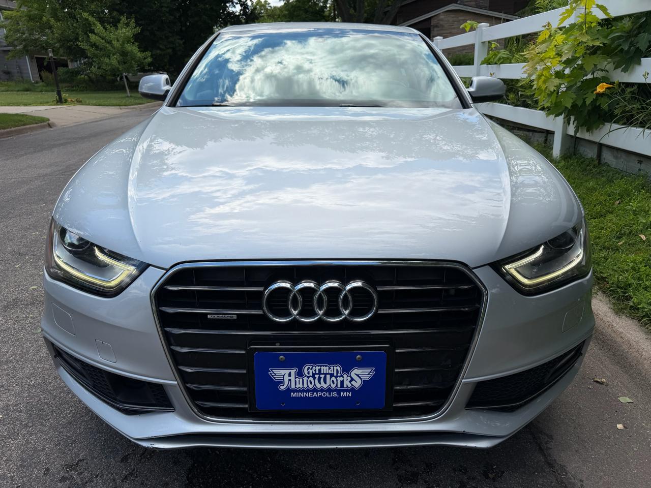 Audi A4 2.0T Premium Sedan quattro Manual 2014