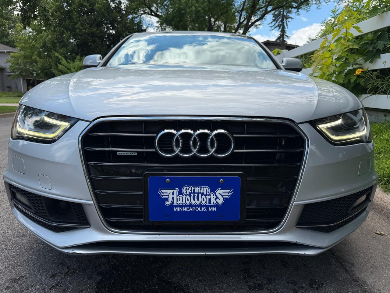 Audi A4 2.0T Premium Sedan quattro Manual 2014
