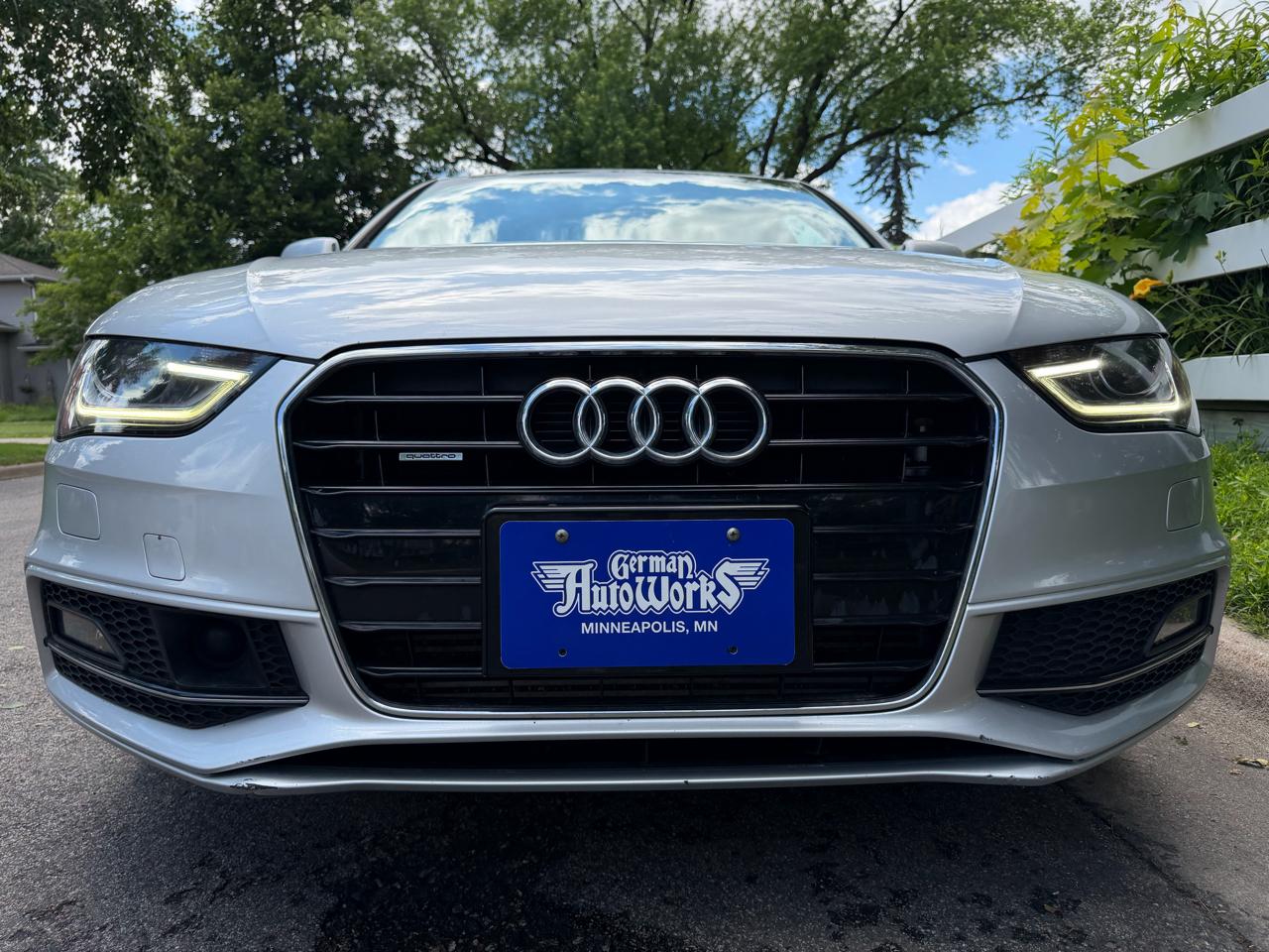 Audi A4 2.0T Premium Sedan quattro Manual 2014