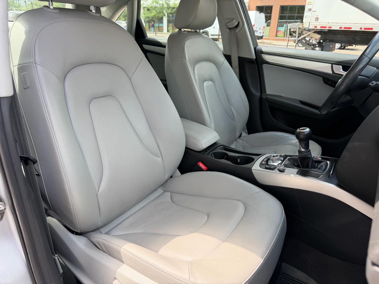 Audi A4 2.0T Premium Sedan quattro Manual 2014