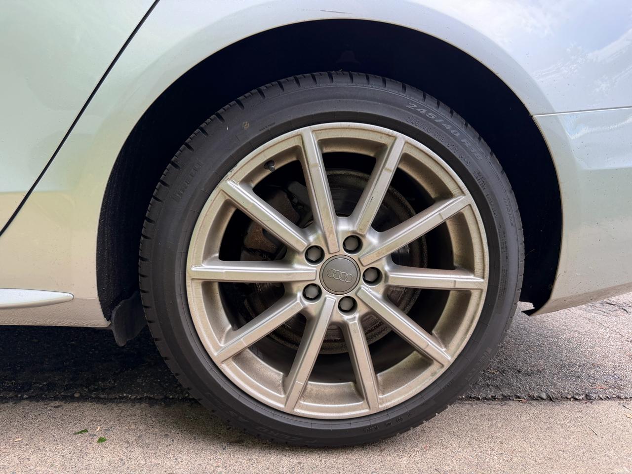 Audi A4 2.0T Premium Sedan quattro Manual 2014