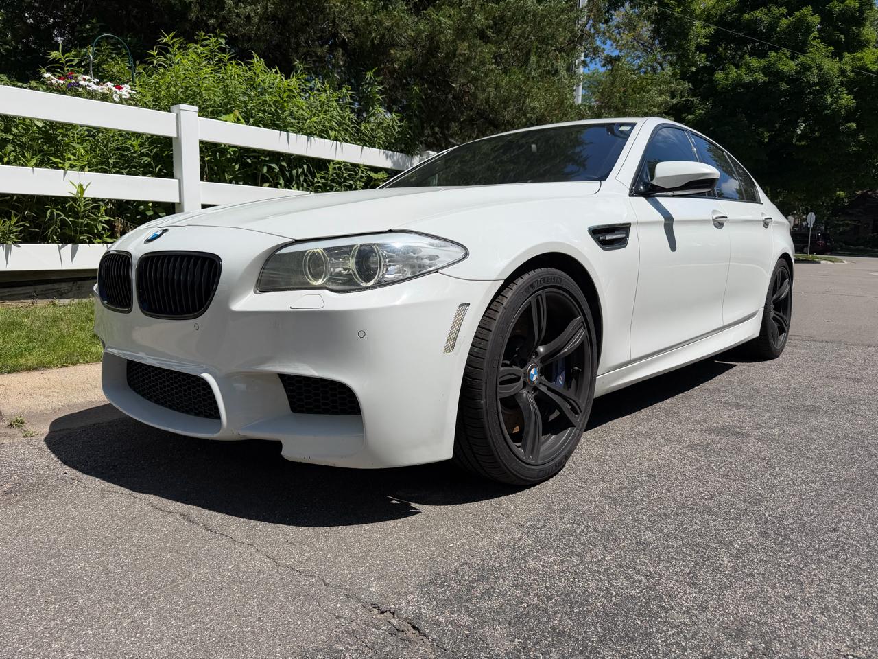 BMW M5 Sedan 2013