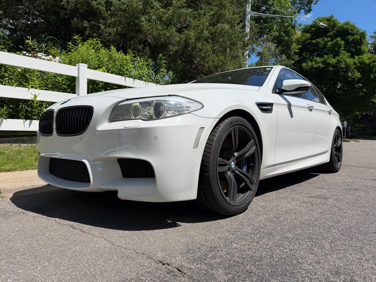BMW M5 Sedan 2013