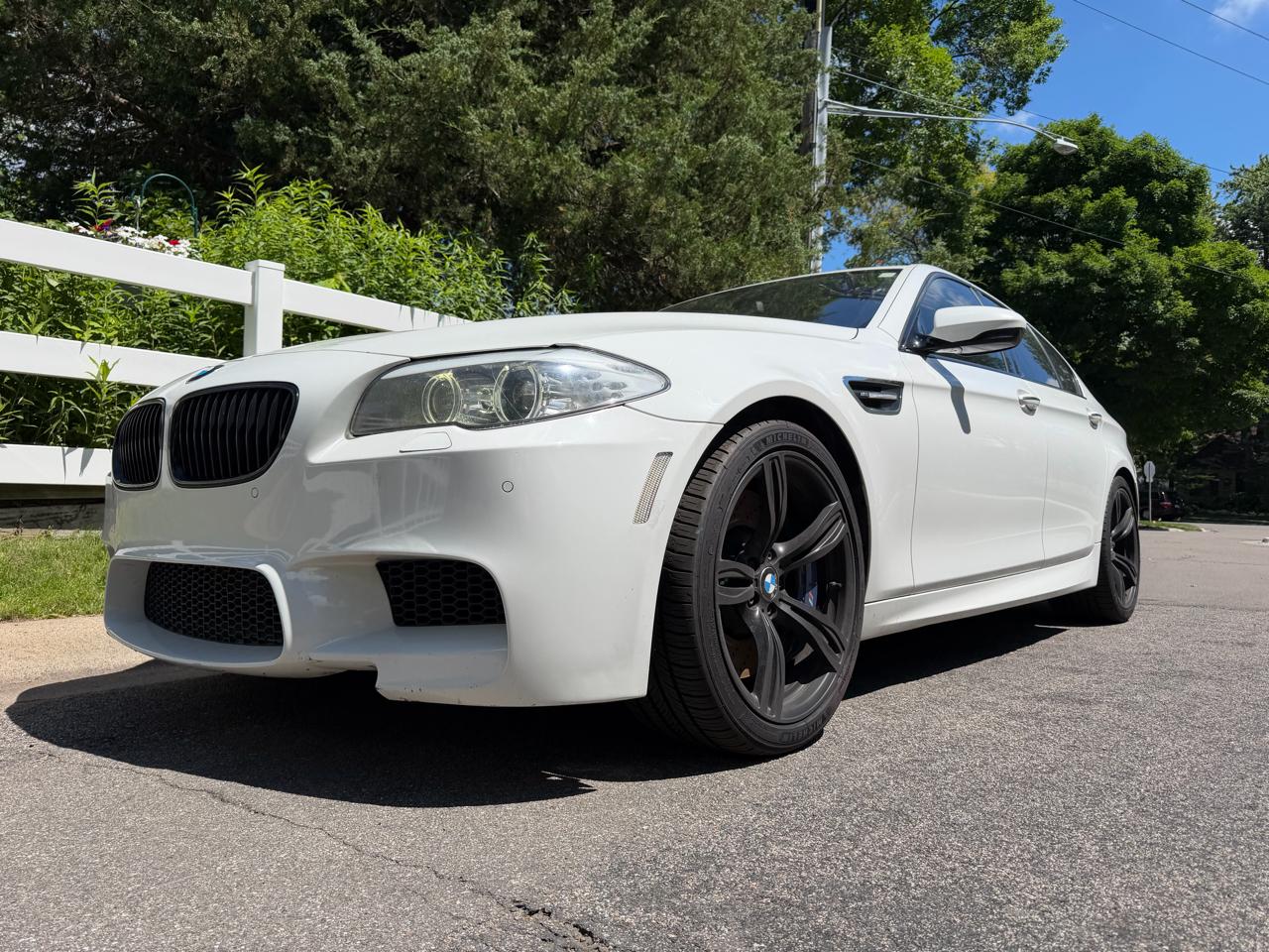 BMW M5 Sedan 2013