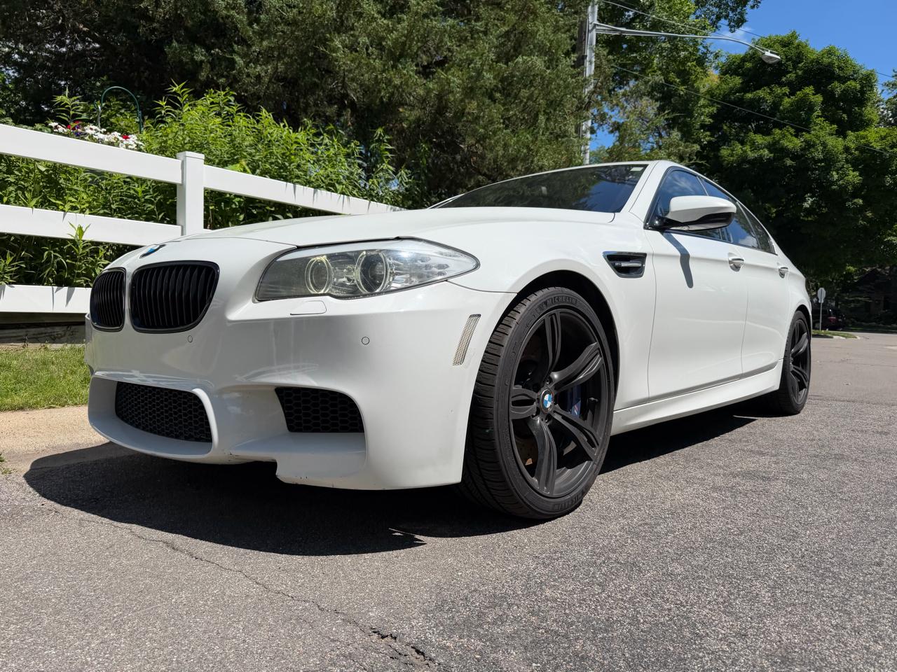 BMW M5 Sedan 2013