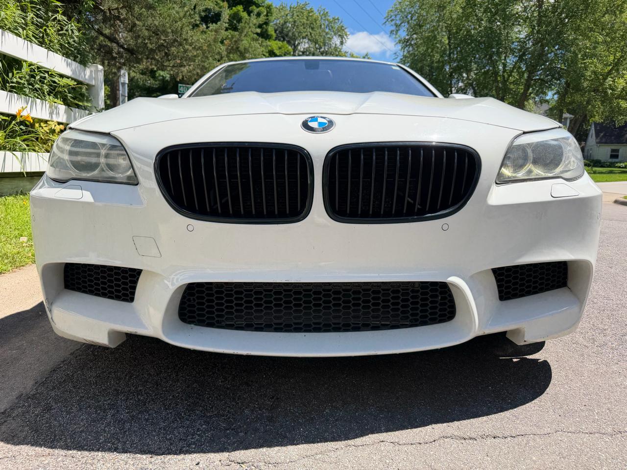 BMW M5 Sedan 2013
