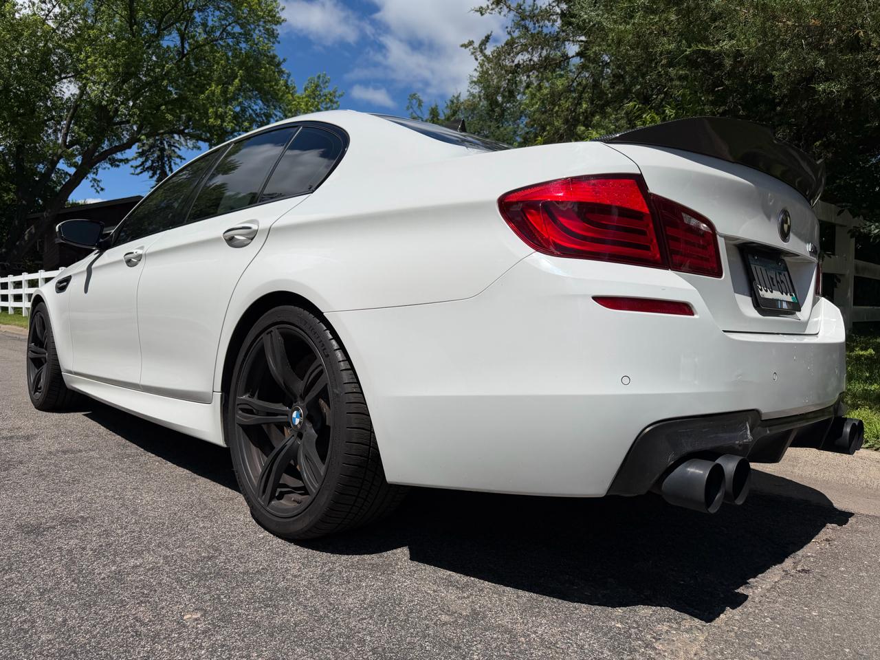 BMW M5 Sedan 2013