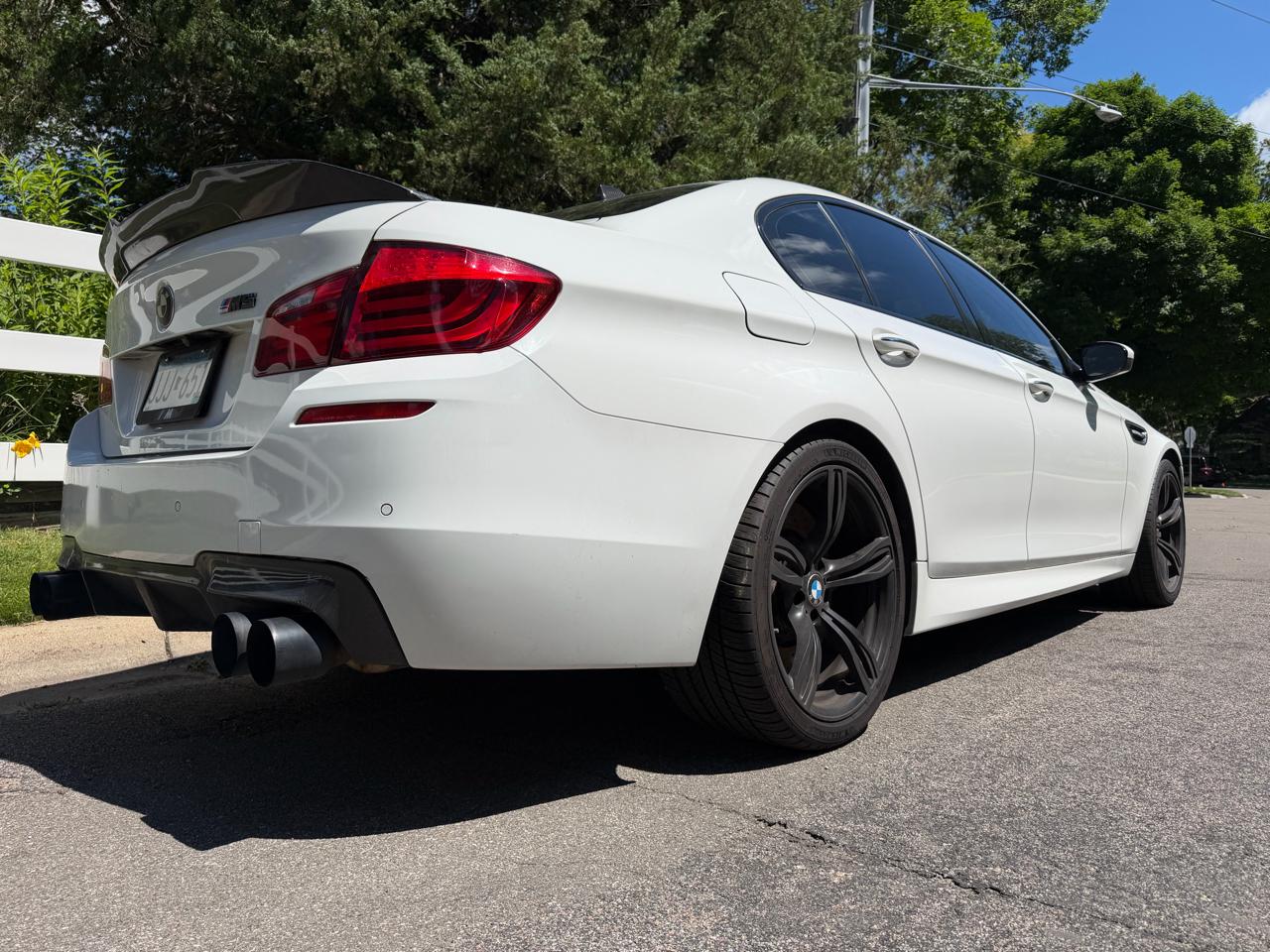 BMW M5 Sedan 2013