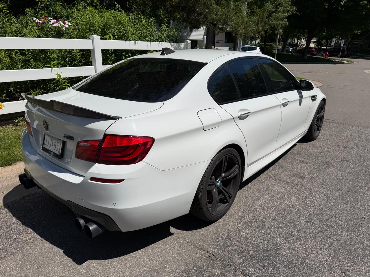 BMW M5 Sedan 2013