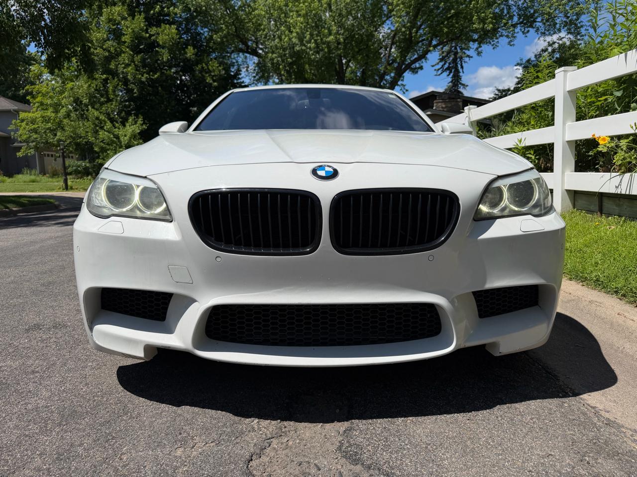 BMW M5 Sedan 2013