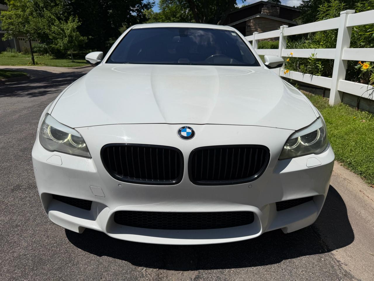 BMW M5 Sedan 2013