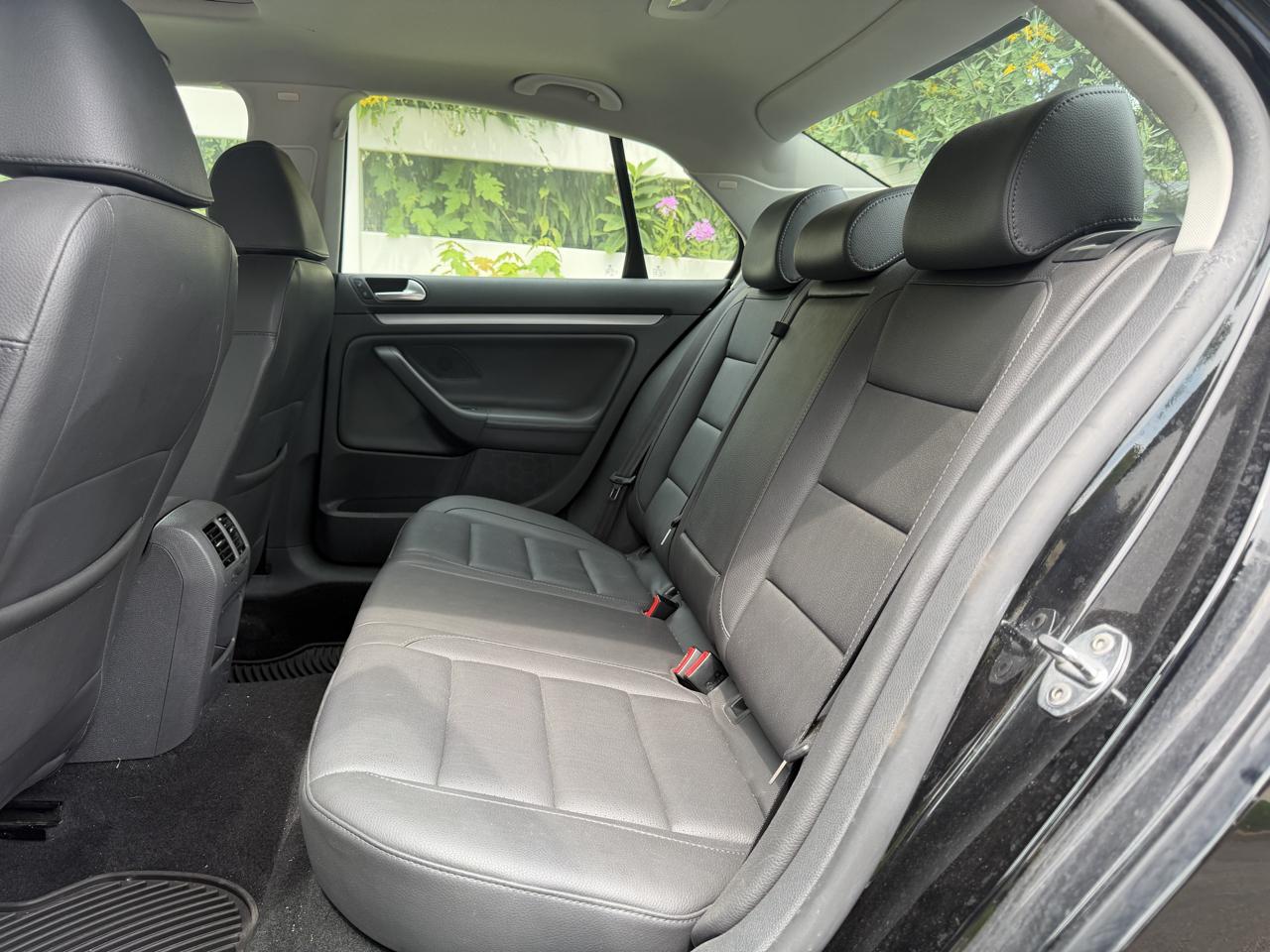 Volkswagen Jetta SE 2008