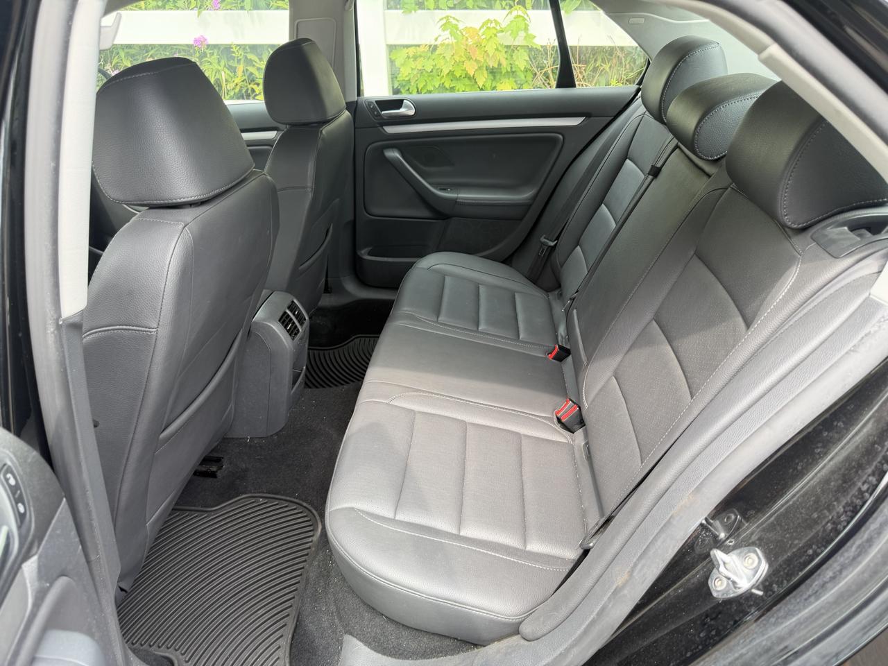 Volkswagen Jetta SE 2008