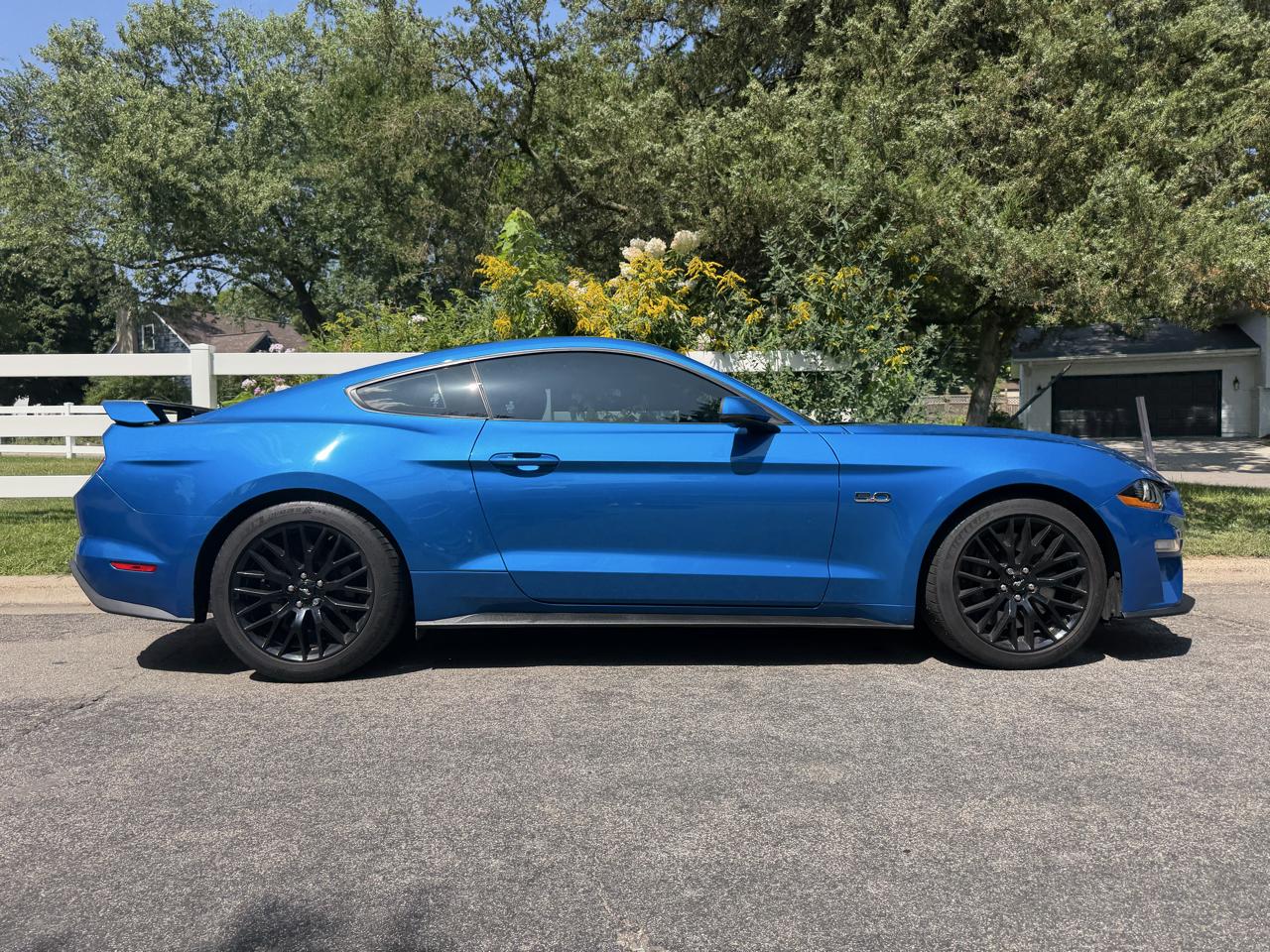 Ford Mustang GT Premium Coupe 2019
