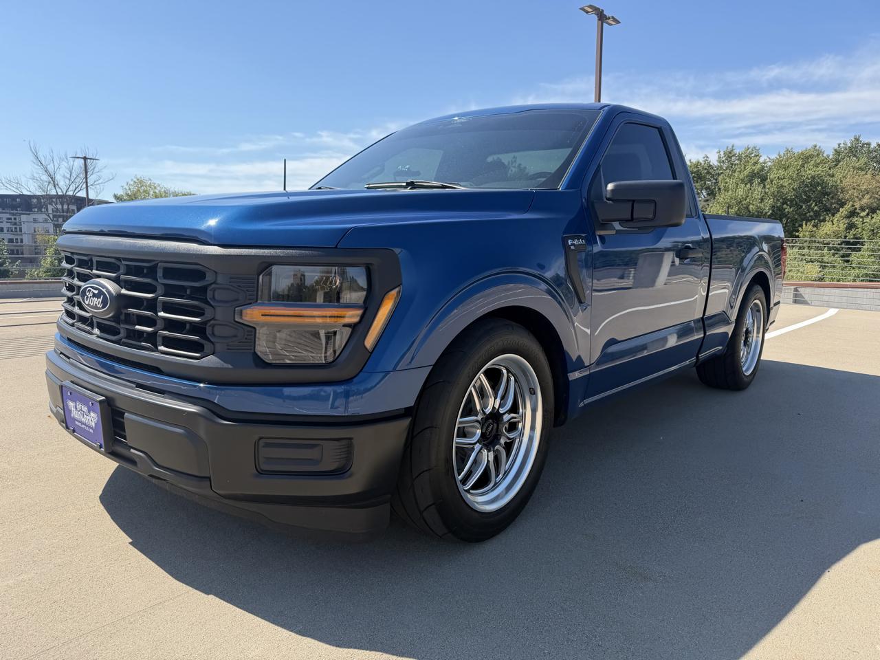 Ford F-150 XL 2WD 2024