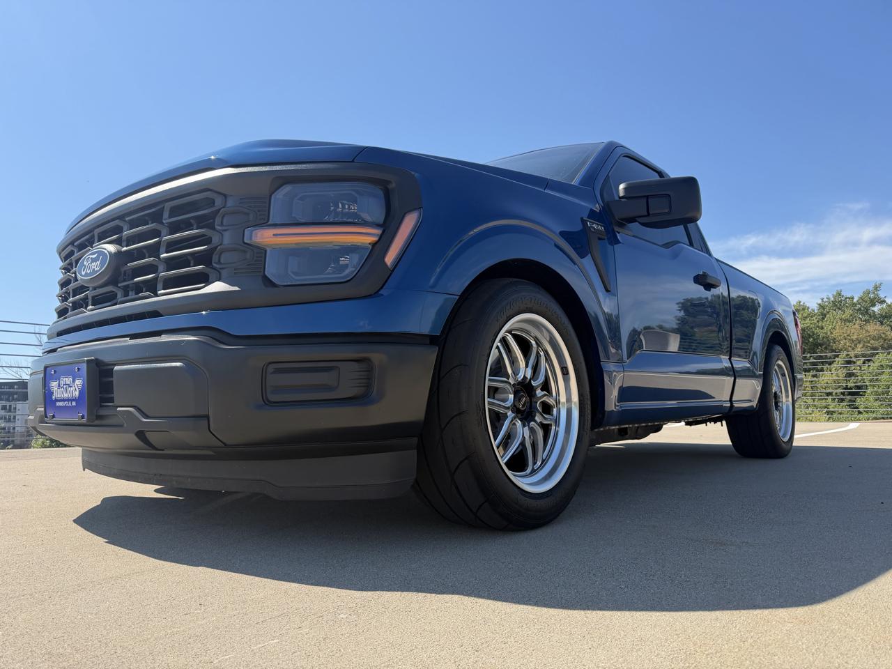 Ford F-150 XL 2WD 2024