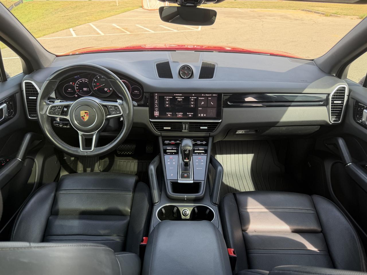 Porsche Cayenne Base 2021