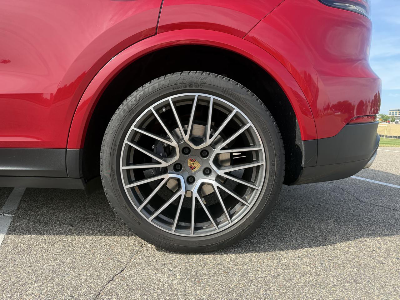 Porsche Cayenne Base 2021