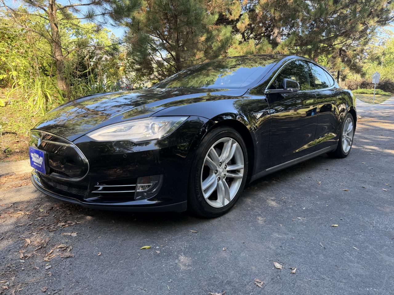 Tesla Model S 85D 2015