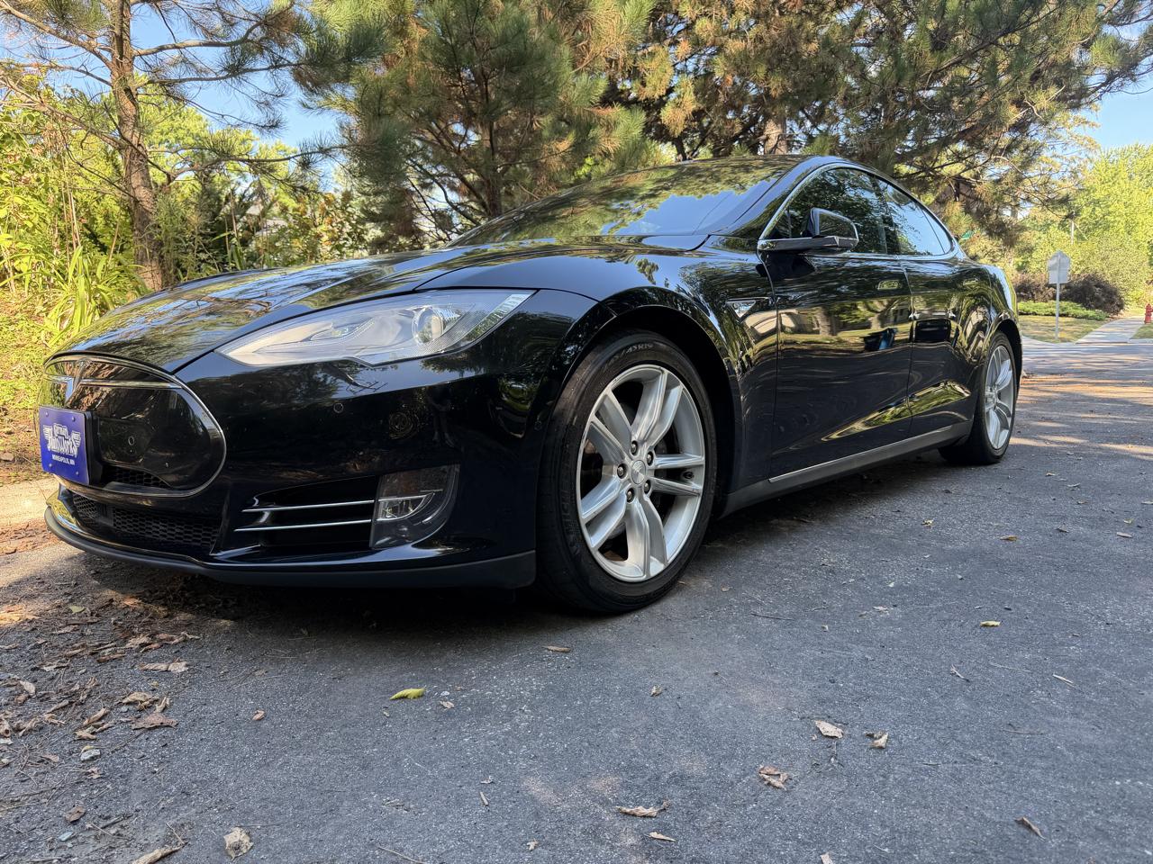 Tesla Model S 85D 2015