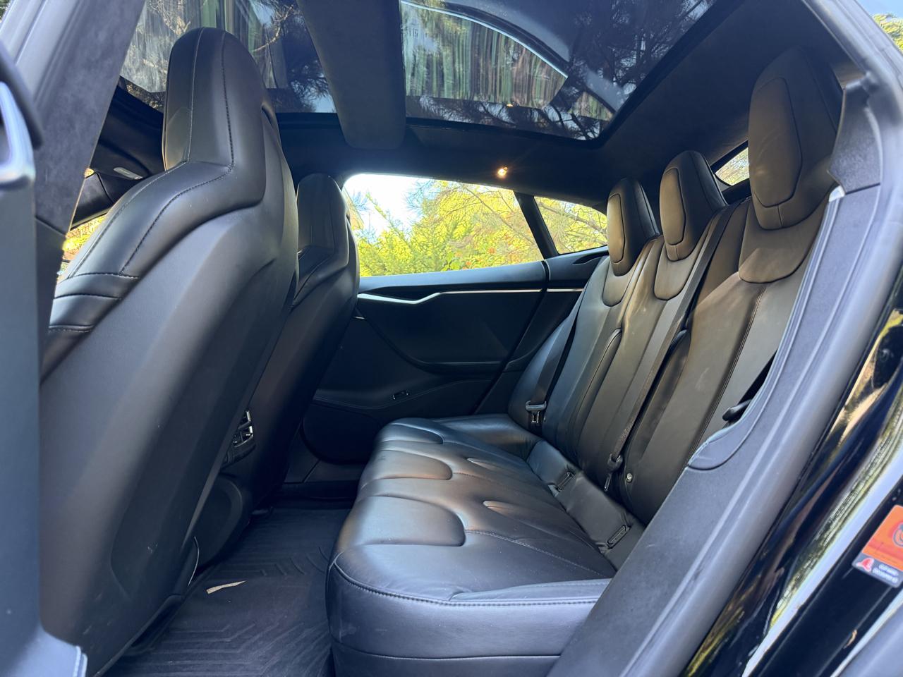 Tesla Model S 85D 2015