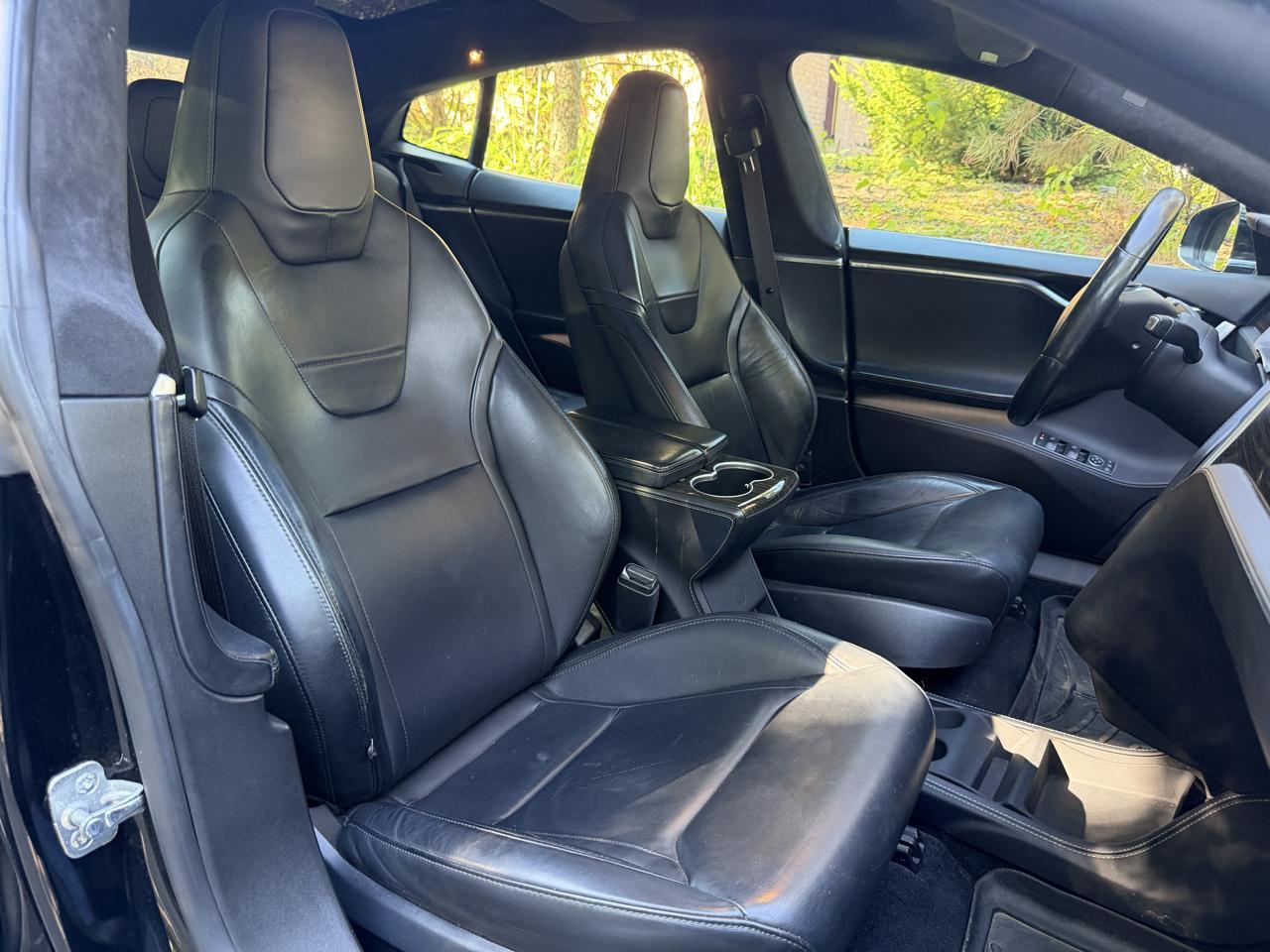 Tesla Model S 85D 2015