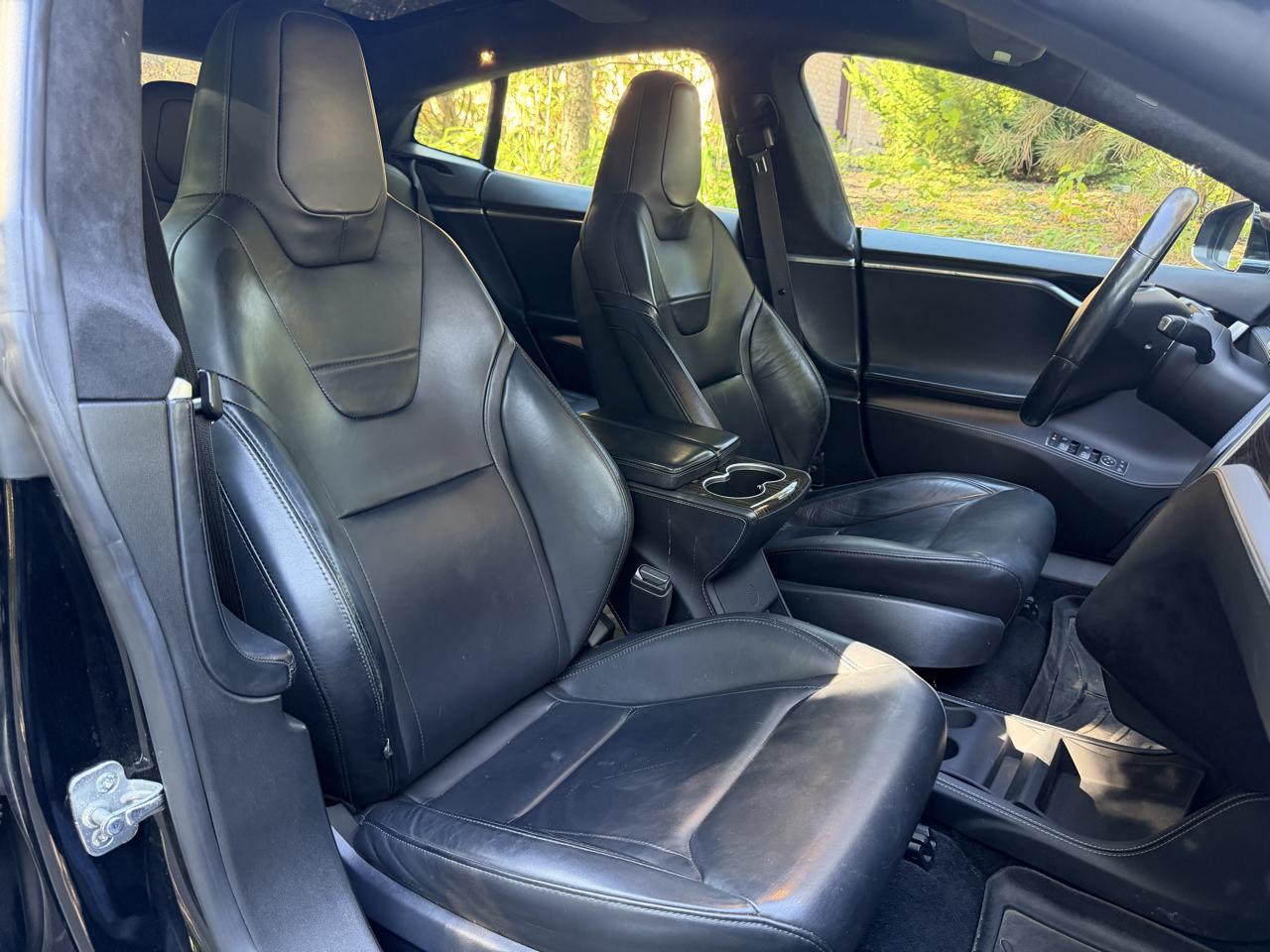 Tesla Model S 85D 2015