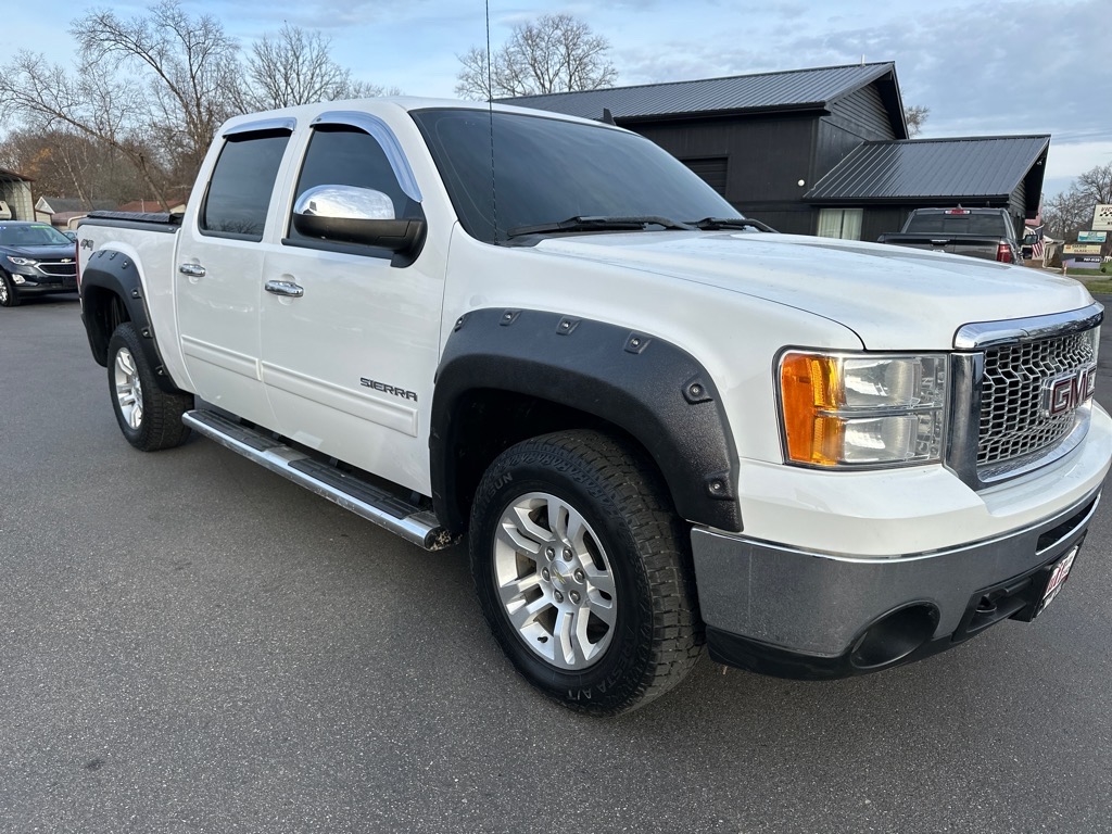 2011 GMC Sierra 1500 SLT's photo
