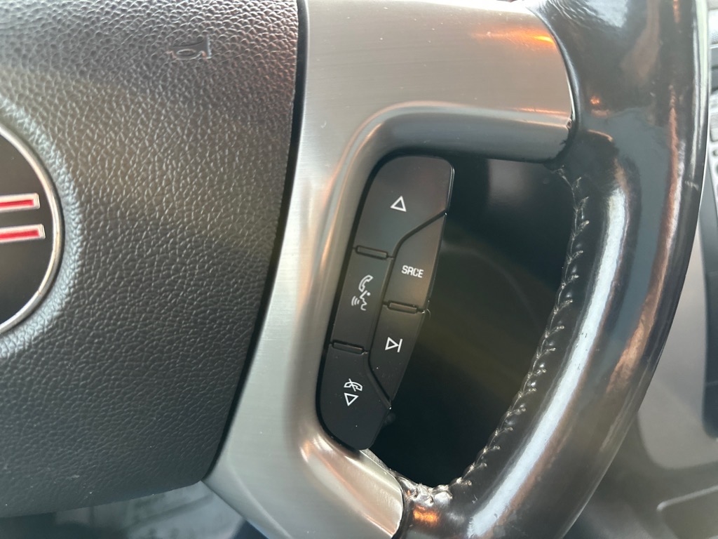 GMC Sierra 1500 SLT Crew Cab 4WD 2011