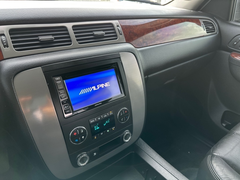 GMC Sierra 1500 SLT Crew Cab 4WD 2011